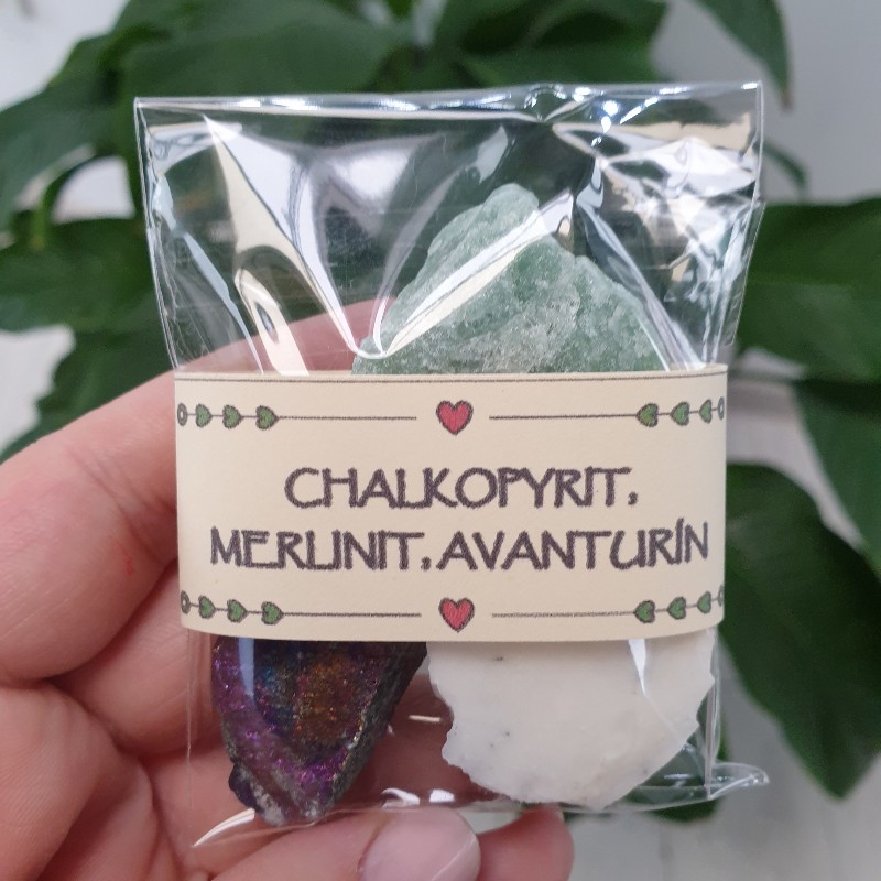 Chalkopyrit + Merlinit + Avanturín zelený - balíček surových kameňov - 3ks
