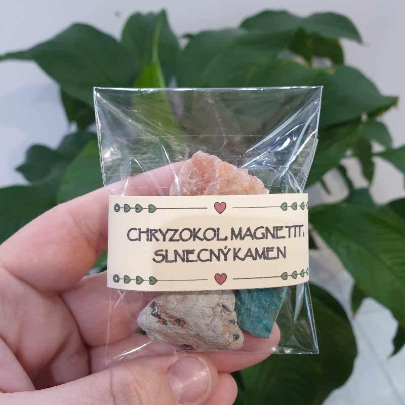 Chryzokol + Slnečný kameň + Magnetit - balíček surových kameňov - 3ks