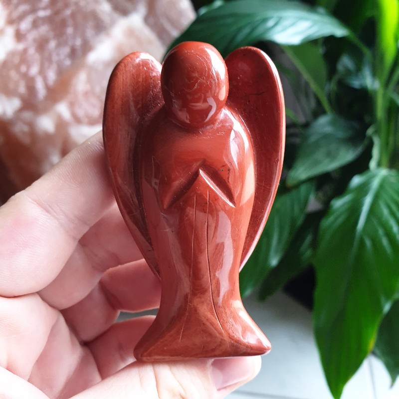 Jaspis červený - anjel v.: 7.5 cm