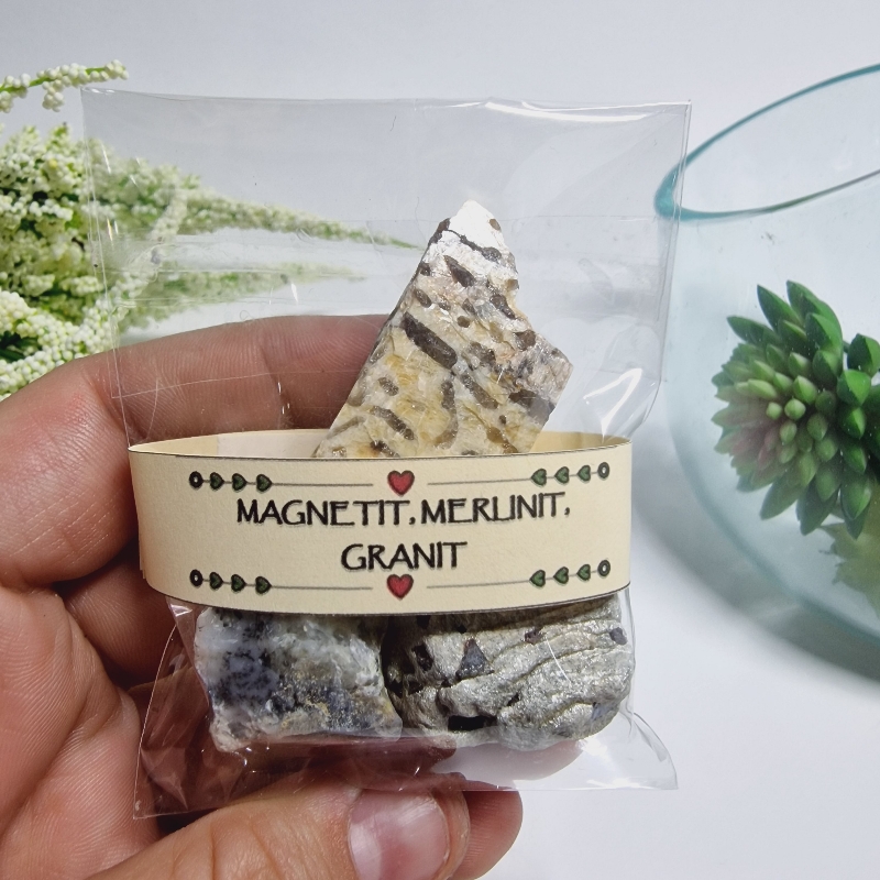 Magnetit + Merlinit + Granit - balíček surových kameňov - 3ks