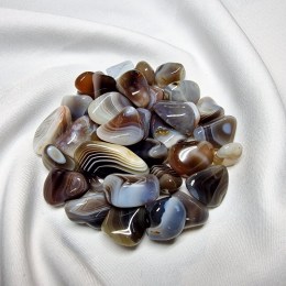 achat-botswana-15-25-mm-balicek-tromlovanych-kamenov-90g-01