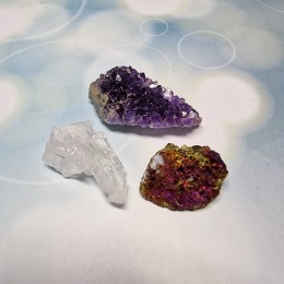 covellit-kristal-ametyst-balicek-surovych-kamenov-3ks-02