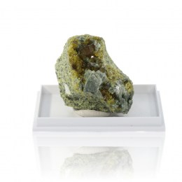 diopsid-zbierkovy-mineral-44-71g-02