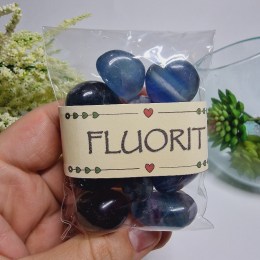 fluorit-balicek-tromlovanych-kamenov-90g-01