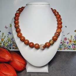 jaspis-brekcia-nahrdelnik-o-gul-10-mm-dl-47-cm-02