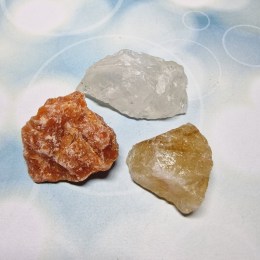 kalcit-kristal-citrin-balicek-surovych-kamenov-3ks-02