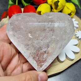 kristal-srdce-hmatka-227g-v-7-6-cm-01