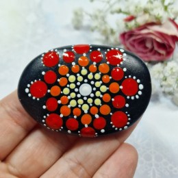 lavovy-kamen-mandala-o-3-9x5-6-cm-03