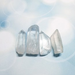 lemursky-kristal-spice-balicek-surovych-kamenov-4ks-02