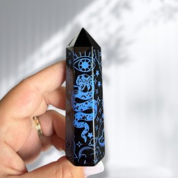 obsidian-cierny-spic-s-modrou-potlacou-8-10-cm-1ks-02