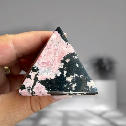 rodochrozit-pyramida-4-8x4-9-cm-01