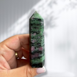 rubin-v-zoisite-spic-112-21-g-v-8-6-cm-02