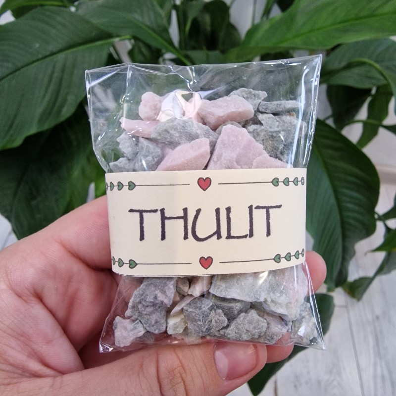Thulit - balíček surových kameňov - 90g
